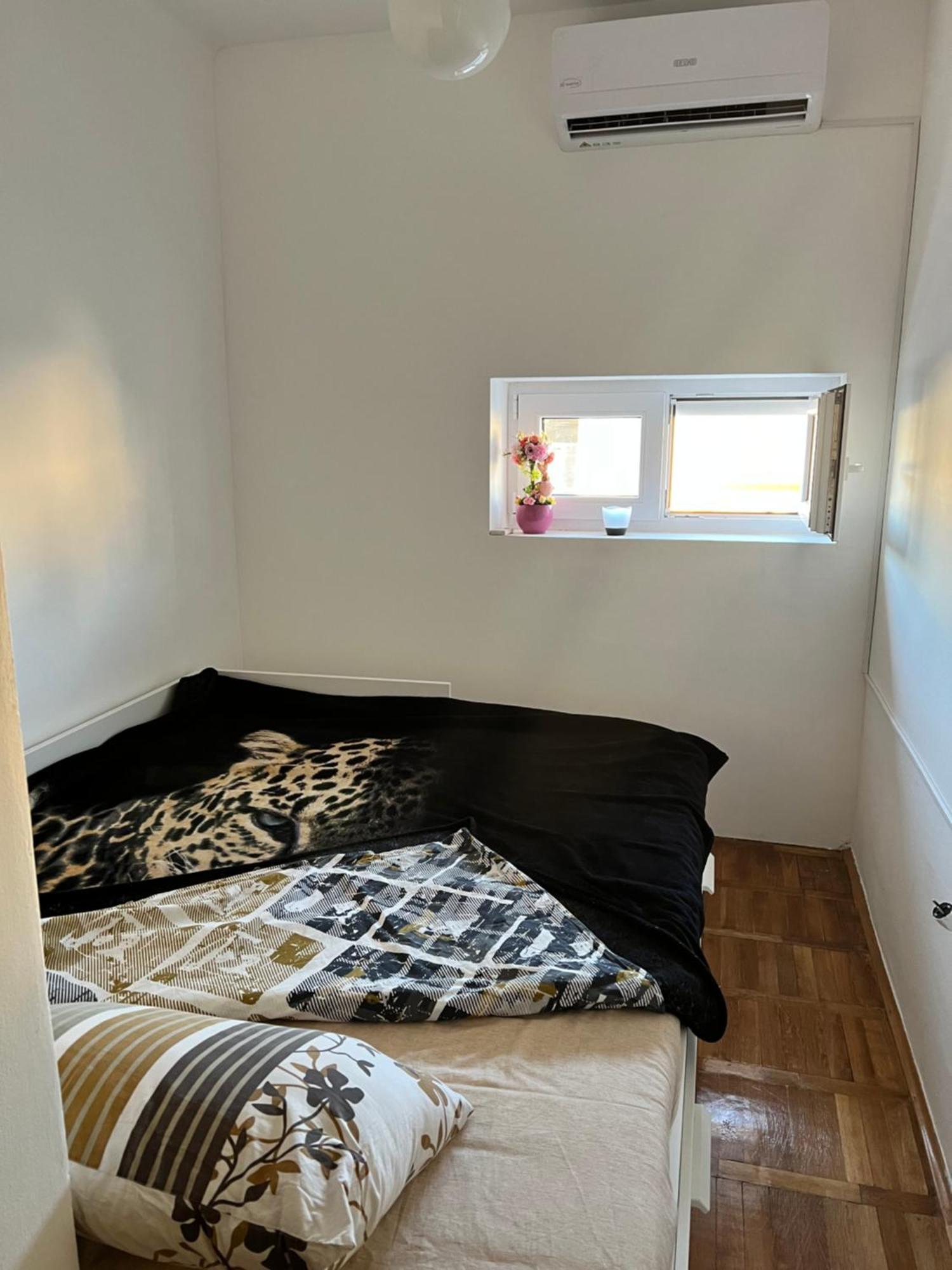 City Center Square Deluxe Nest Подгорица Экстерьер фото